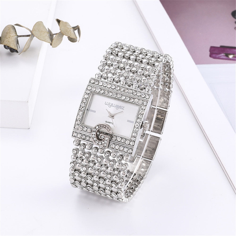 Simple Square Gold Watches Women Fashion Casual Alloy bracelet Ladies Wristwatches 2021 G Diamond Scale Dial Female Quartz Clock - mybesthealthandwellness